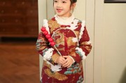 亲子装的衣服-亲子运动会主持人需要穿礼服吗？