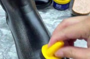 鞋油能擦皮衣吗怎么洗掉-皮衣可以用鞋油擦吗？
