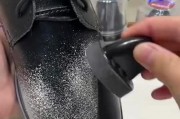 鞋油能去除划痕吗-鞋油能补汽车划痕吗？