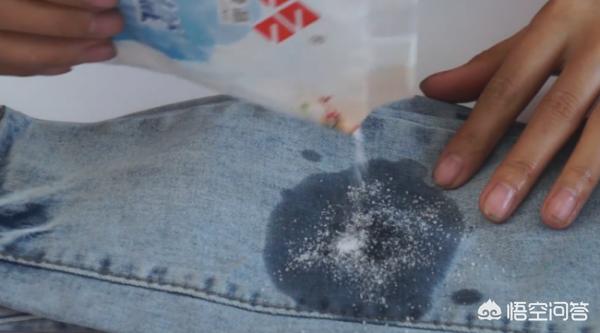 衣服沾鞋油怎么洗-如何去除衣服上的鞋油？