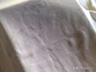 亲子手绘t恤-手绘一件独一无二的T恤（创意DIY手绘短袖）？