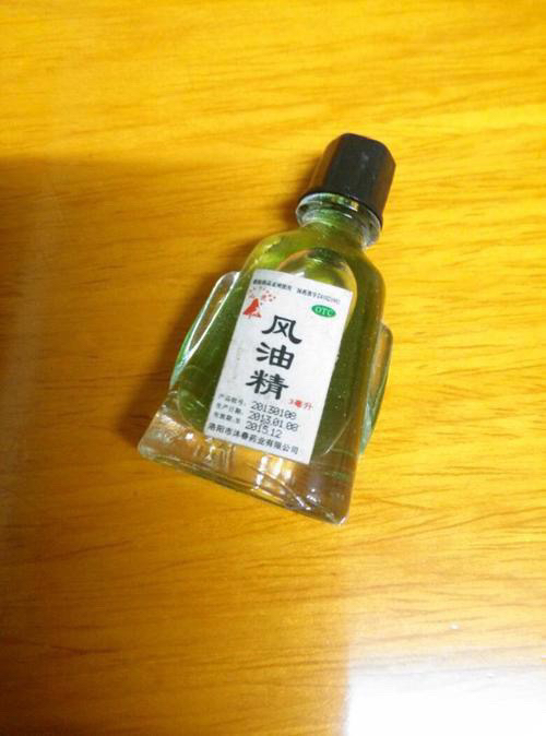 黑色皮鞋用什么擦最亮-黑色的皮鞋要怎么擦才会发亮？