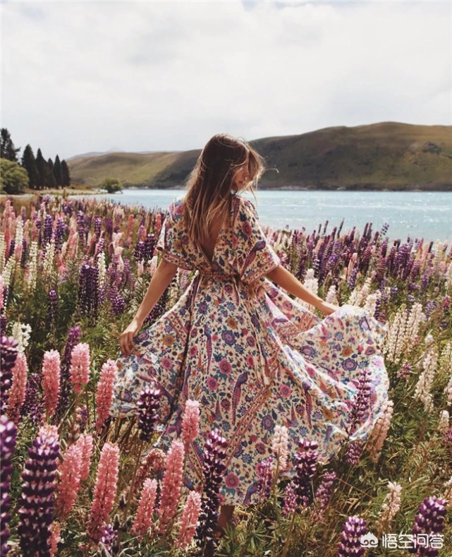 创意印花图案设计素材网站-印花衣服如何穿出潮流感？