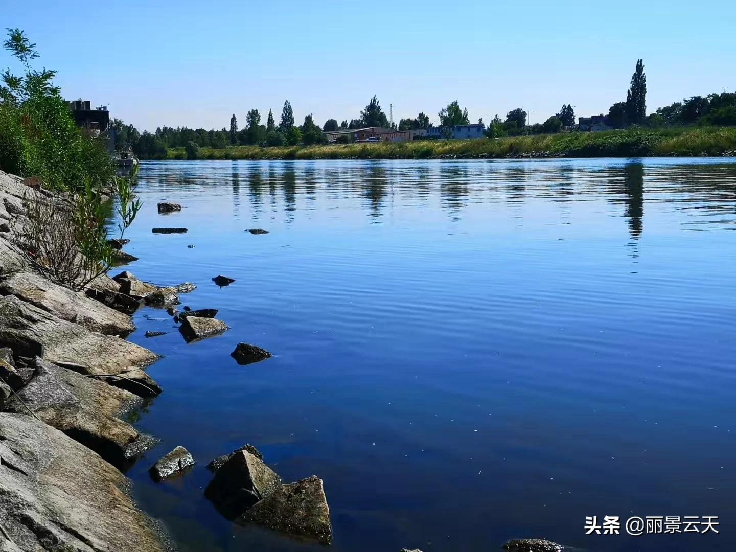 一家四口亲子装 夏季-夏天带娃文案短句干净？