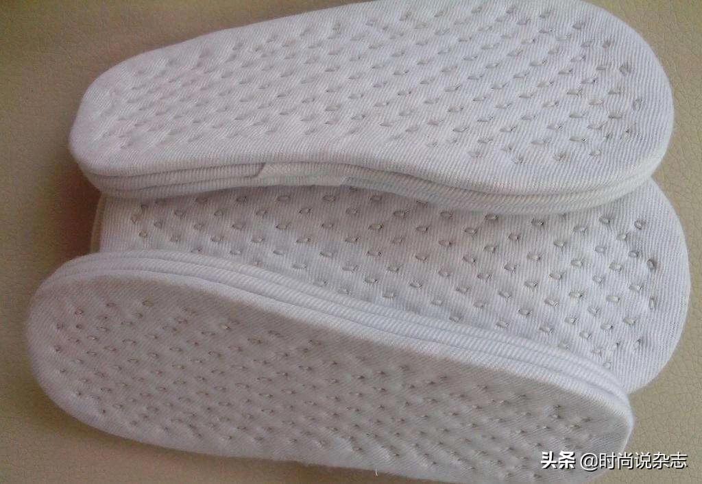 鞋套布鞋套防臭高档的-为什么穿布鞋脚不臭？