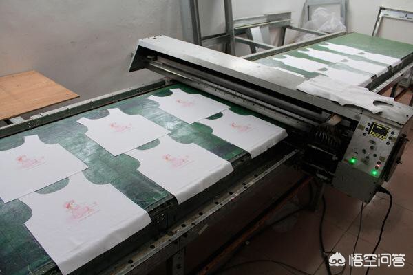 体恤印花机多少钱一台-万能平板打印机适合做纯棉T恤数码印花吗？