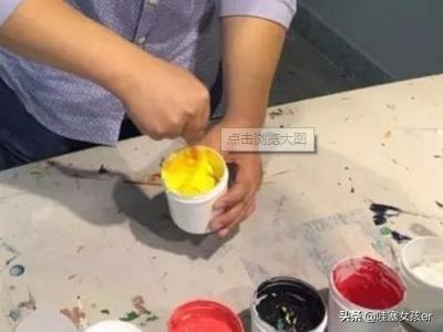 t恤衫设计手绘图纸-手绘一件独一无二的T恤（创意DIY手绘短袖）？